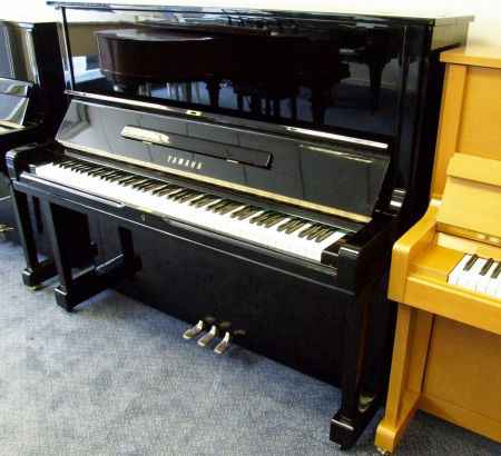 Photo of Yamaha    U3G    Upright piano